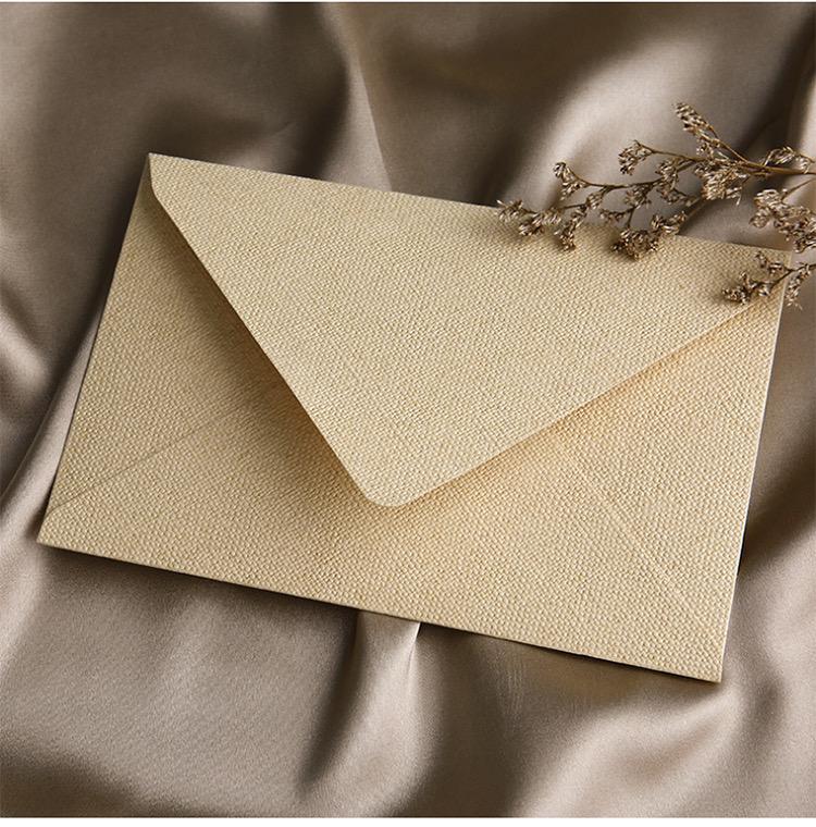 burlap yellow envelop for wax seals