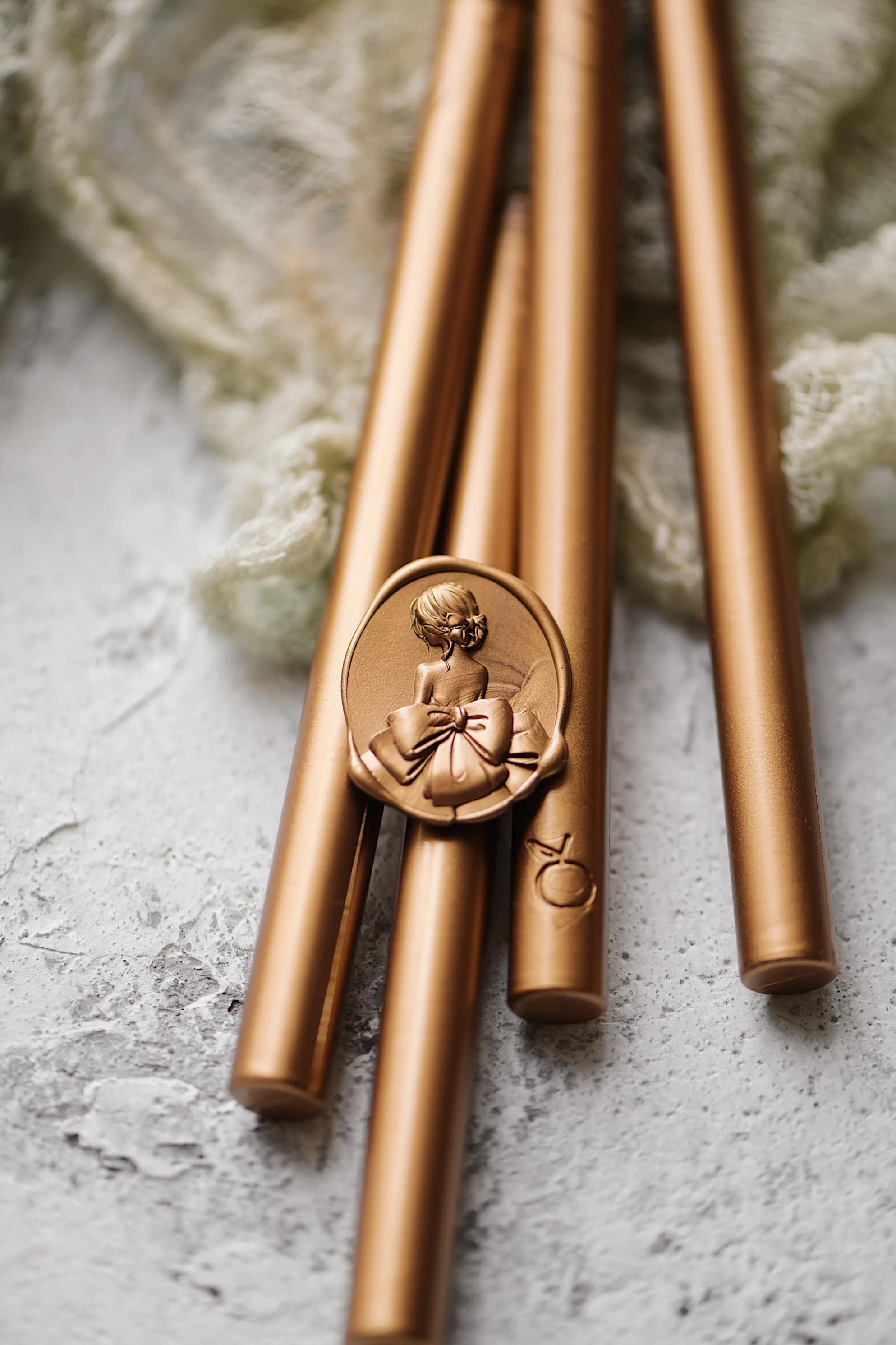 light brown sealing wax sticks