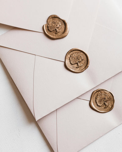 Top Christmas Gift Ideas for 2024: Personalized and Festive Gifts with Embossers and Wax Seals 🎄